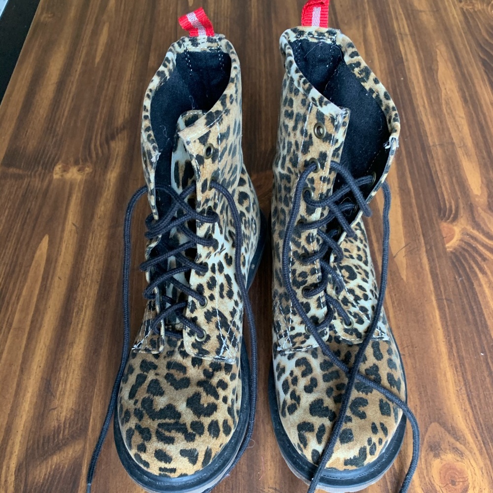 Arizona Jean Co. Cheetah Boots